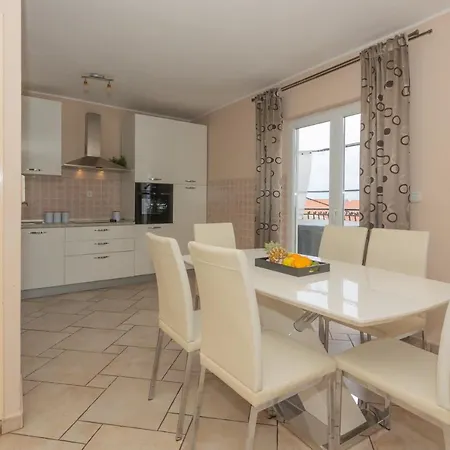 Apartment Mozart